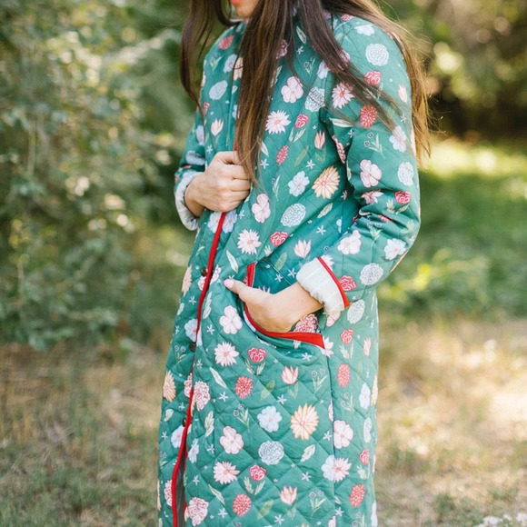 My Little Belleville - THE BEIJING QUILTED COAT-  GREEN FLORAL - Picture 4 of 16